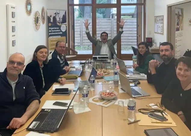 Comment utiliser l’intelligence artificielle pour améliorer votre communication (sans y passer des heures)