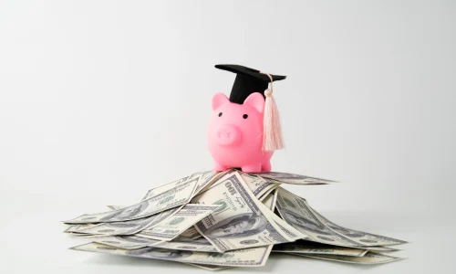 close-up-education-economy-objects (1)